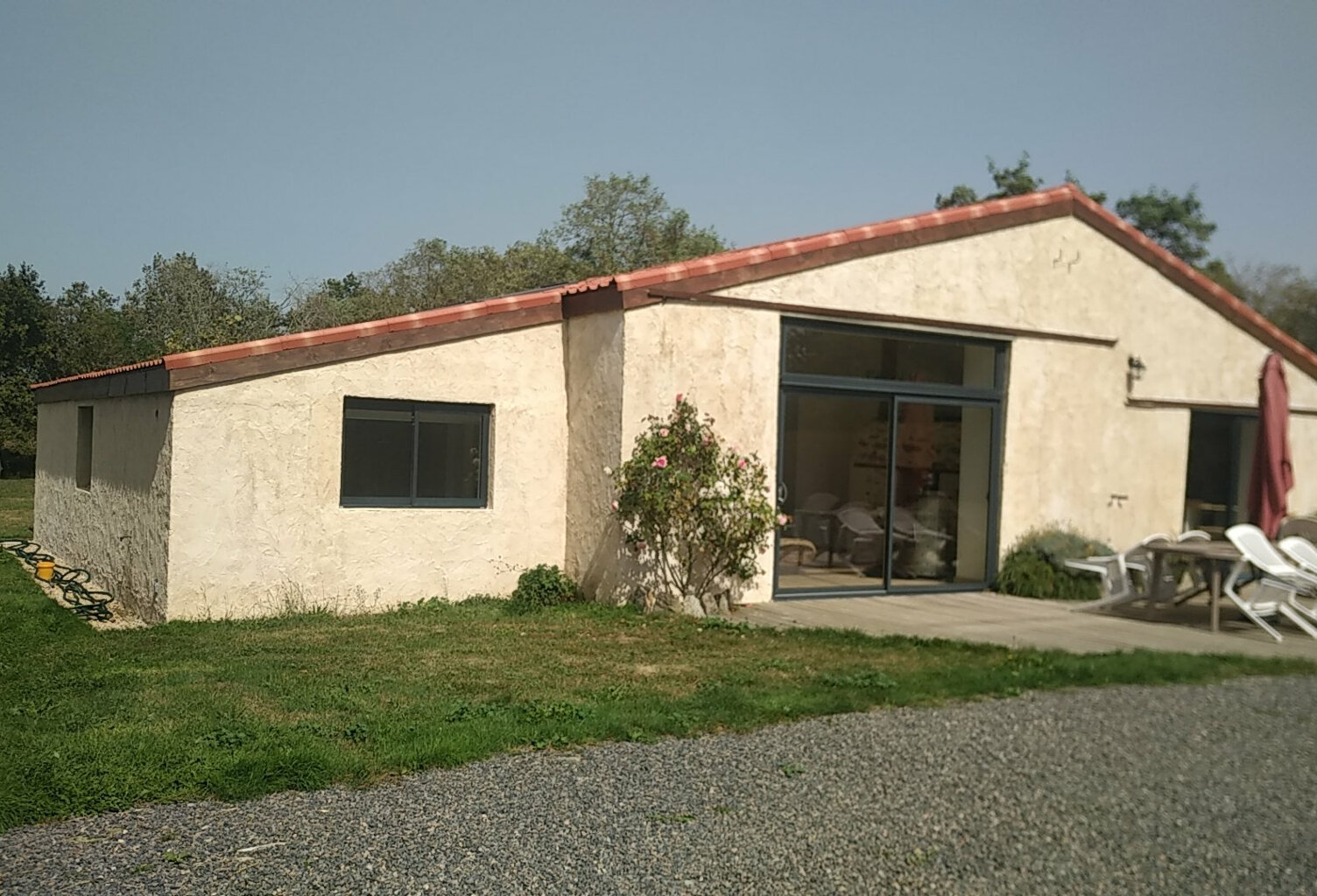 Magnifique grange rénovée à la campagne sur 2800m2 de terrai — photo 1