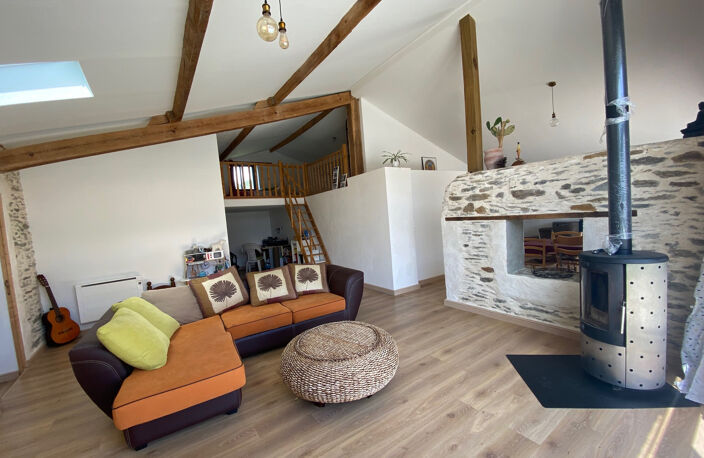 Magnifique grange rénovée à la campagne sur 2800m2 de terrai — photo 2