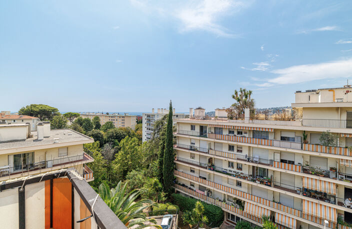 Rimiez / Cimiez à Nice / Élégant 3 pièces rénové de 71 m2 — photo 4