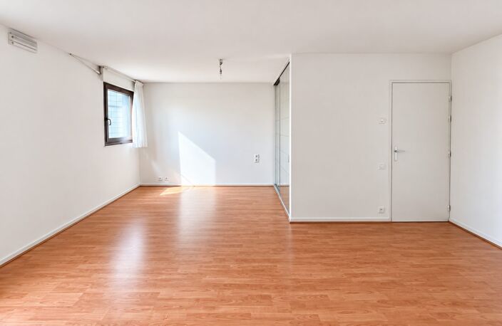 Grand studio de 32m2 - cave - box possible — photo 2