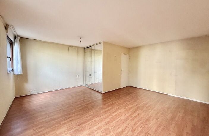 Grand studio de 32m2 - cave - box possible — photo 4