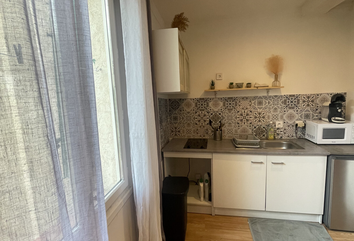 Toulon zone piétonne STUDIO rénové pour investissement locat — photo 1
