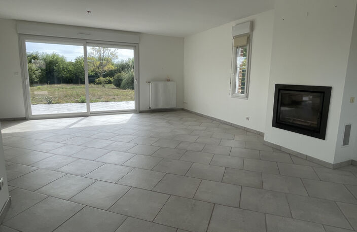 Maison Individuelle - 4 chambres - Garage — photo 2
