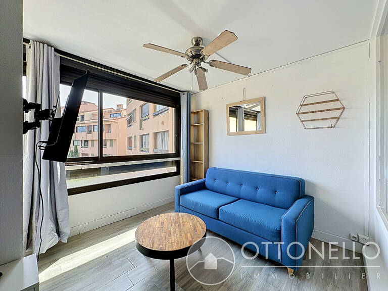 Appartement Fréjus 2/3 pièces 48.60 m2 avec parking, cave, piscine et terrains de tennis — photo 1