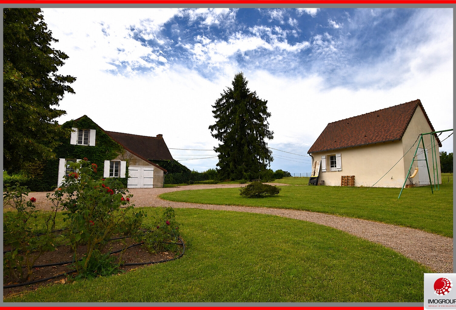 MAISON AVEC CACHET ET BEAU TERRAIN : — photo 1