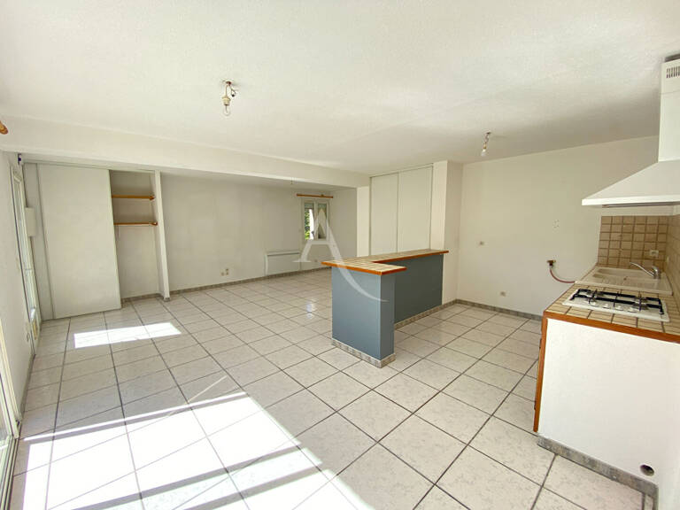 Appartement Fendeille 3 pièce(s) 72.30 m2 — photo 1
