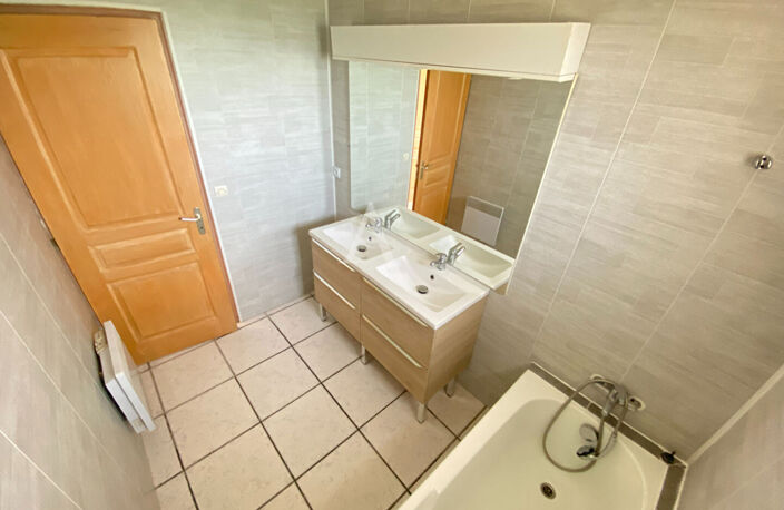 Appartement Fendeille 3 pièce(s) 72.30 m2 — photo 5