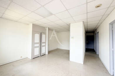 Bureau  800 €