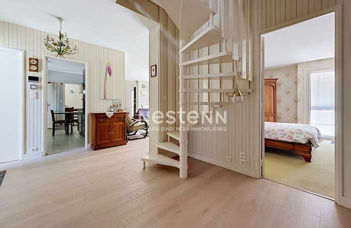 Maison à vendre sur la commune de L'Isle Adam - 7 pièces, 4 chambres — photo 4