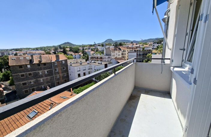 À louer   Appartement T3 avec balcon, garage et cave — photo 4