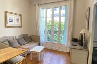 Appartement 1 pièces 868 €