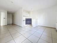 Appartement Saint Genis Laval 2 pièces 45 m2 + garage — photo 3
