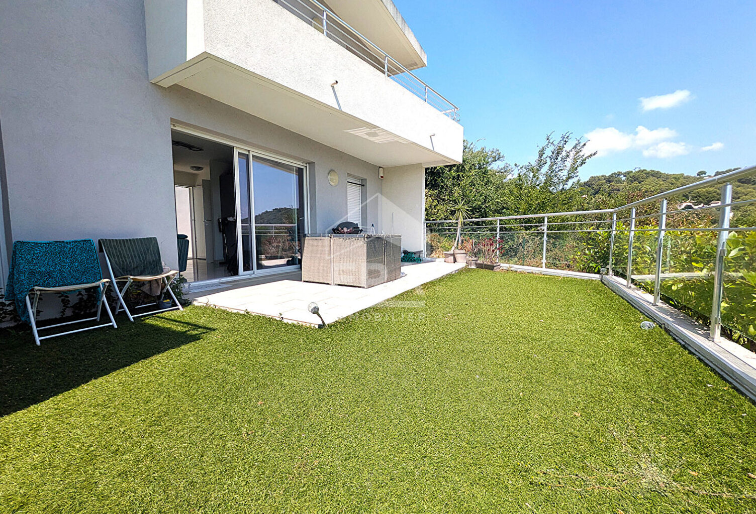 Saint-Laurent-du-Var Magnifique duplex 4 pièces de 80 m² avec terrasse  40M², piscine et vue dégagée — photo 1