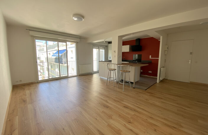 PAU - Centre Ville : Appartement T3 de 74 m2 avec parking — photo 3