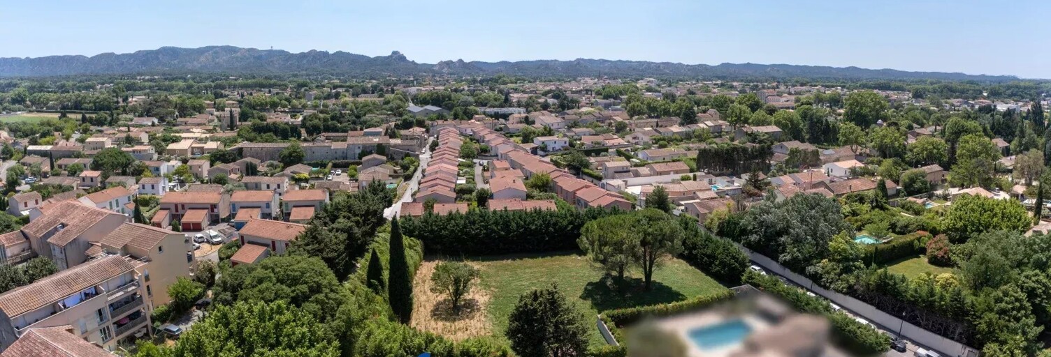 Terrain  1200 m² à vendre à Saint-Rémy-de-Provence (13210)