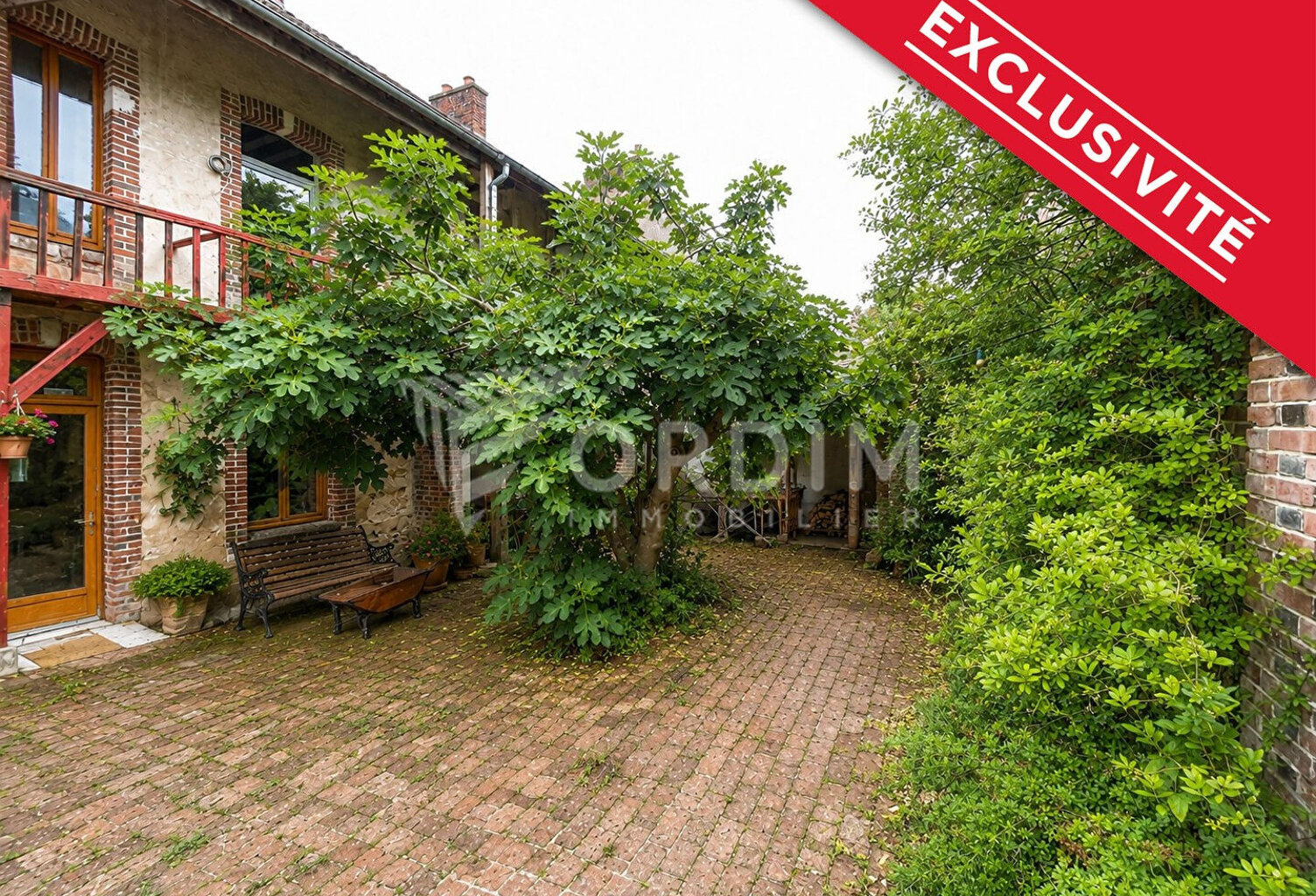 Charmante maison de ville (168m²) avec dépendances et jardin — photo 1
