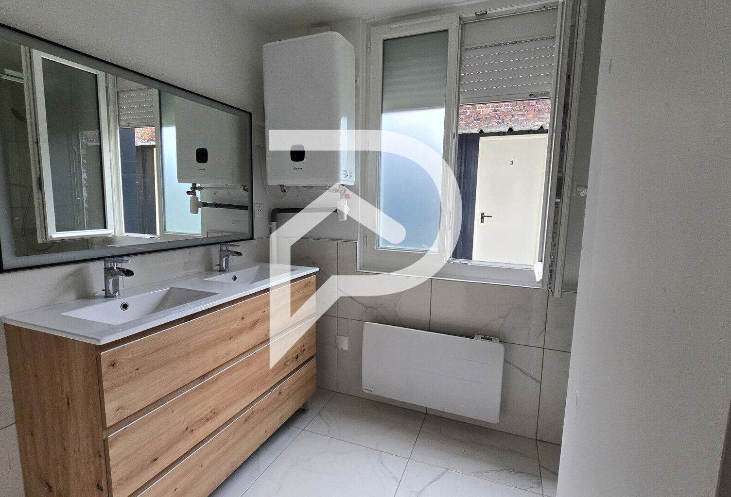 Immeuble de rapport Le Havre Rond-Point, 6 logements meublés et 6 box — photo 1