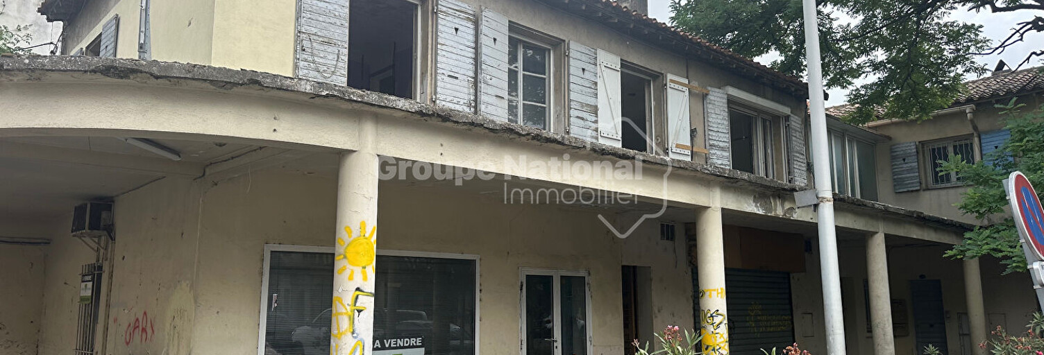 Immeuble  140 m² à vendre à Arles (13200)