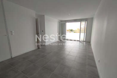 Appartement 3 pièces 832 €