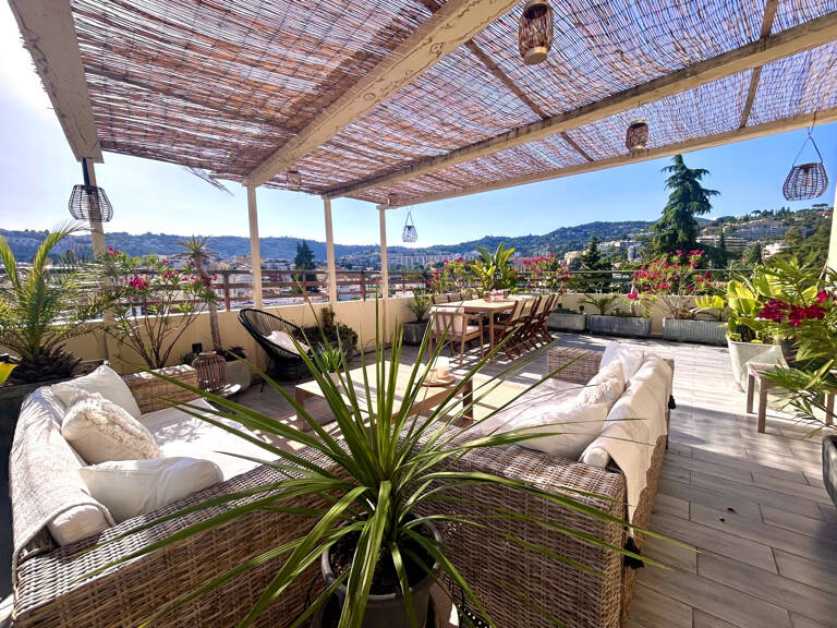 NICE CHAMBRUN 5/6P  PENTHOUSE 170 M2 AVEC 130 M2 D'EXTERIEUR — photo 1