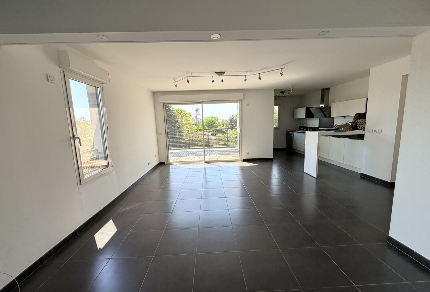 T4 dernier étage - Terrasse - Garage double - 106m2 — photo 1