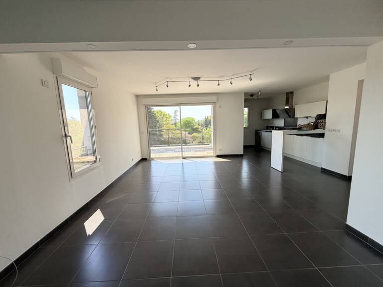 T4 dernier étage - Terrasse - Garage double - 106m2 — photo 1