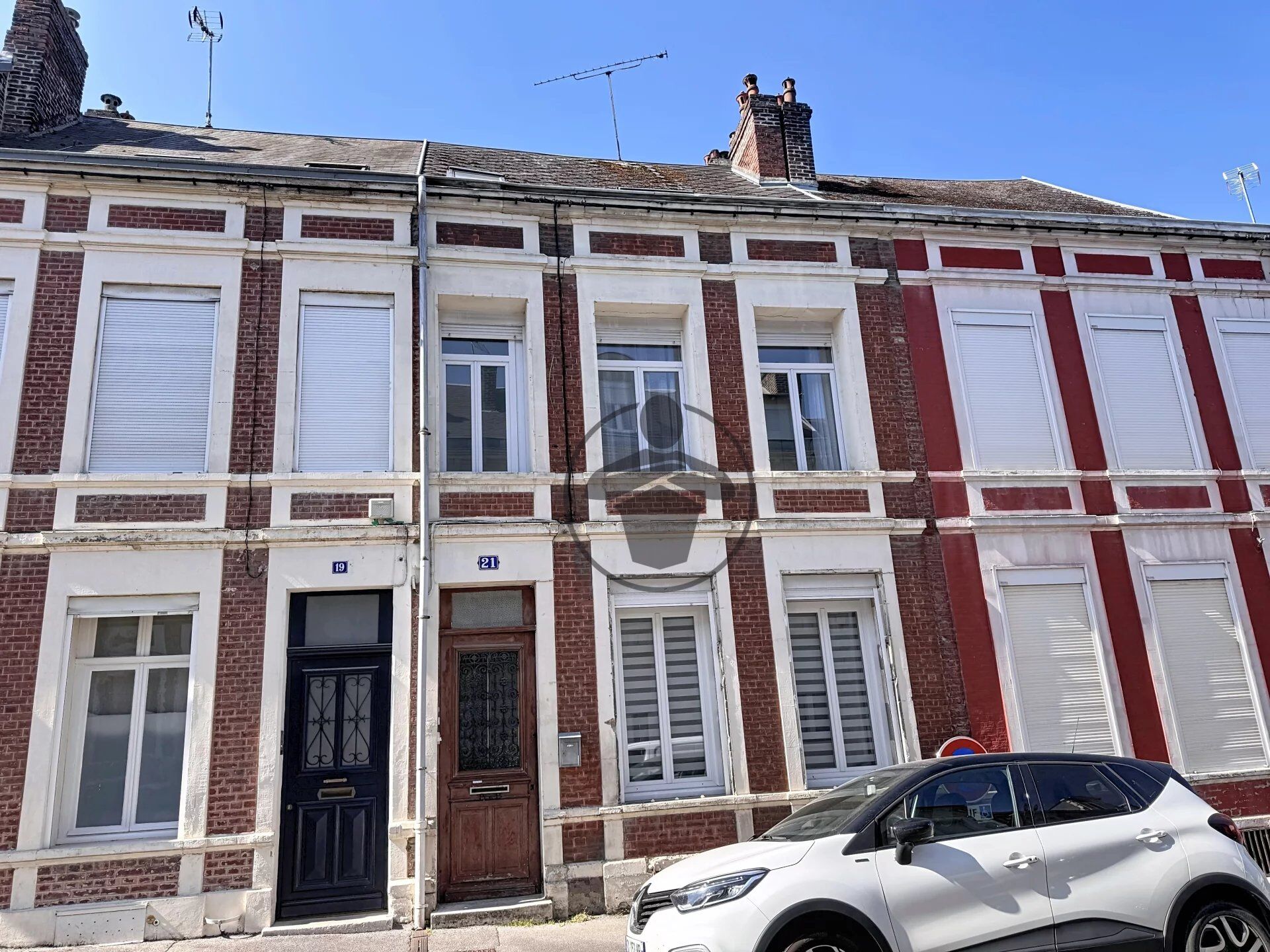 Immeuble 5 pièces 140 m² · à Saint-Quentin · 140 m² · 175 000 €