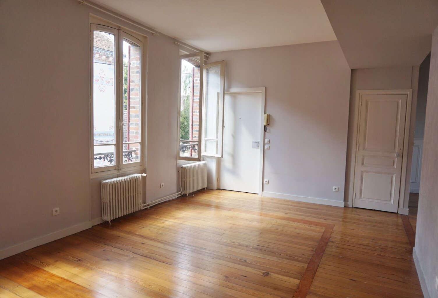 3 Pièces — photo 1
