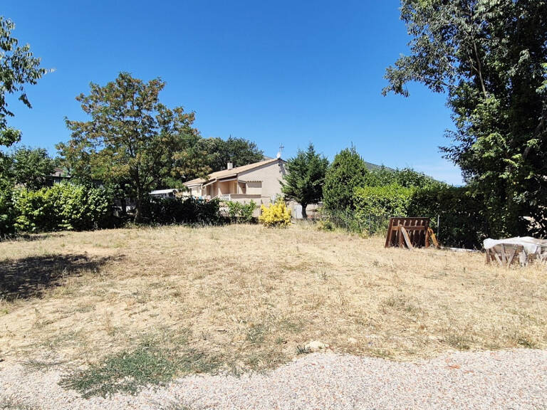 QUISSAC TERRAIN A BATIR DE 600M2 HORS LOTISSEMENT — photo 1