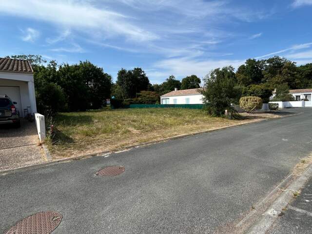 Belle opportunité t beau terrain constructible à vendre — photo du bien
