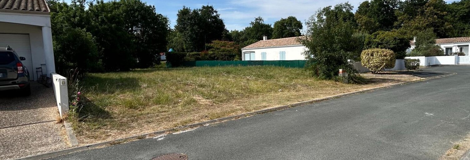 Terrain  823 m² à vendre à Saint-Sulpice-de-Royan (17200)
