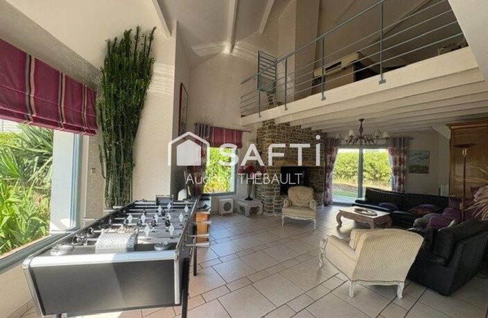 ELEGANTE PROPRIETE FAMILIALE AVEC APPARTEMENT INDEPENDANT — photo 4