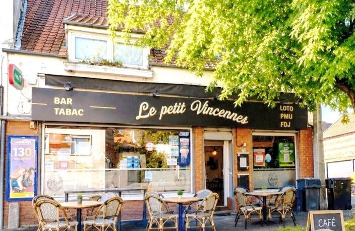 Fond de commerce Bar, Tabac, FDJ, PMU  avec très belle terrasse extérieure, — photo 2