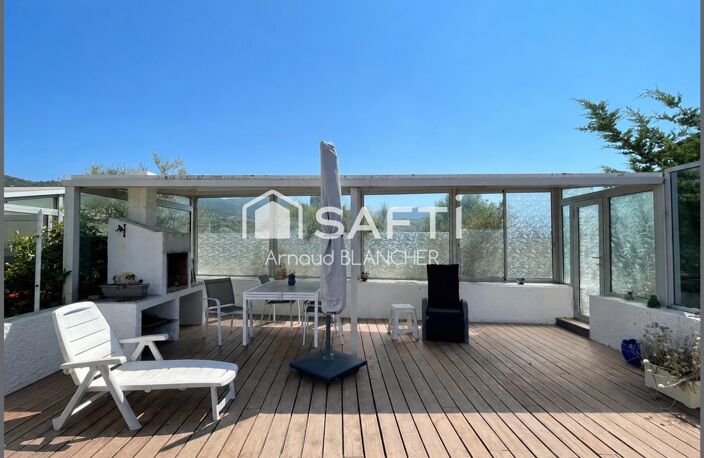 Villa atypique avec terrasse suspendue et vue spectaculaire sur la Méditerranée — photo 4
