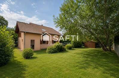 Maison individuelle - 5 chambres avec jardin de 704m² — photo du bien