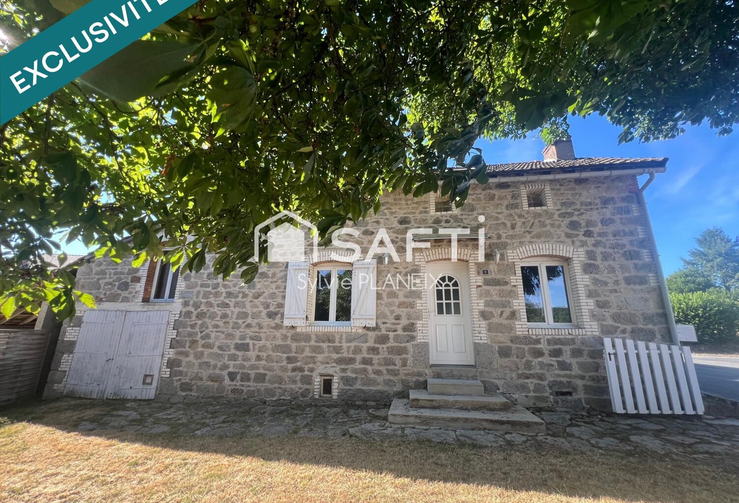 Maison de charme avec garage et terrain de 320 m2. — photo 1