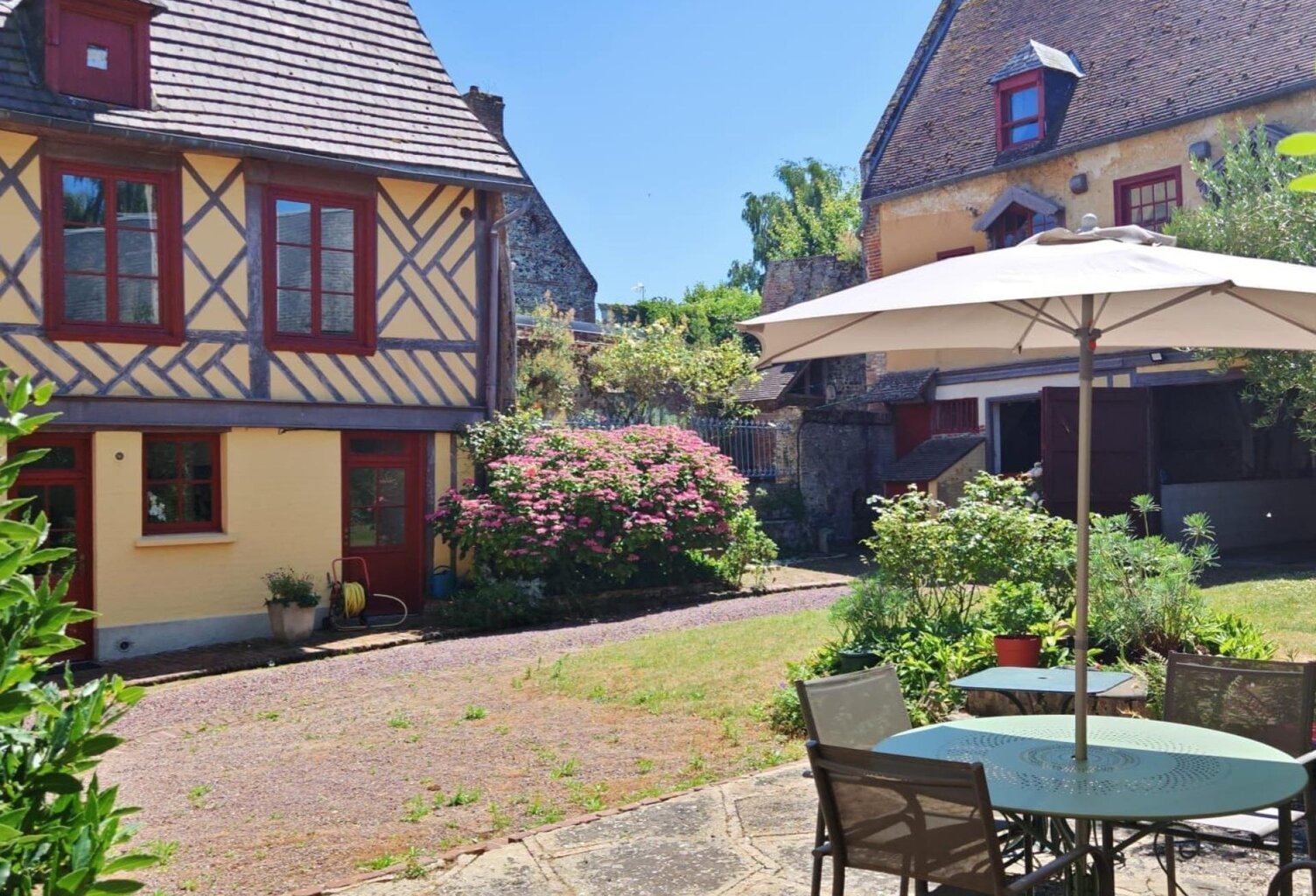 L'élégance d'un hôtel particulier chargé de trois siècles d'histoire — photo 1