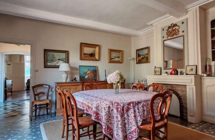 L'élégance d'un hôtel particulier chargé de trois siècles d'histoire — photo 4