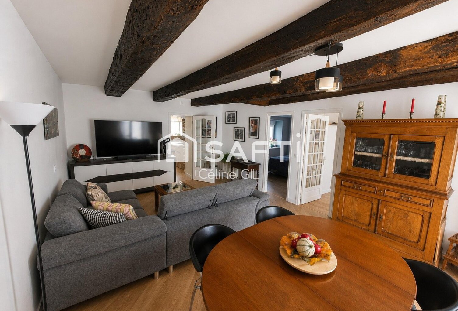 Maison en pierres rénovée avec vie de plain-pied  Dépendances — photo 1