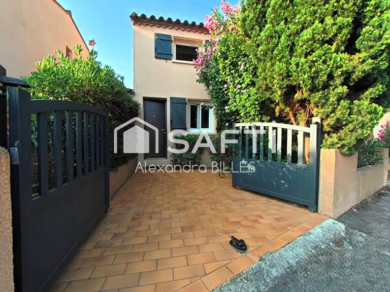 Résidence recherchée à deux pas du port : 2 chambres - Terrasse — photo 1
