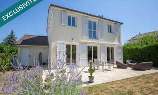 Maison 6 Pièces 135 m² à vendre à Le Mesnil-Saint-Denis (78320)