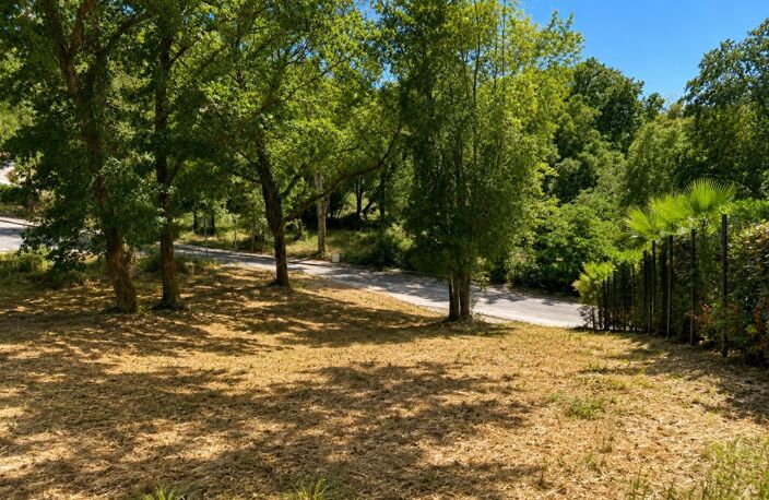 Terrain viabilisé de 847 m² sur les hauteurs de Bouliac — photo 3