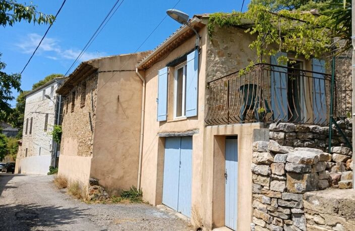 Maison de village en pierre avec jardin — photo 2