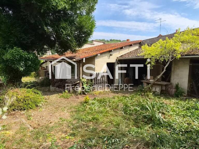 Bâtiment à BELLEU à rénover entièrement — photo 1
