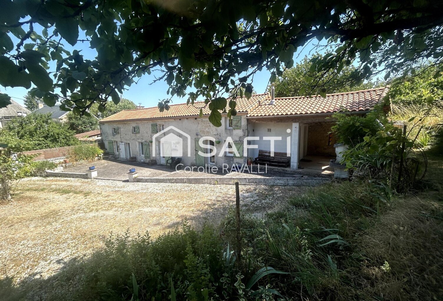 Maison en pierre rénovée Fouquebrune — photo 1