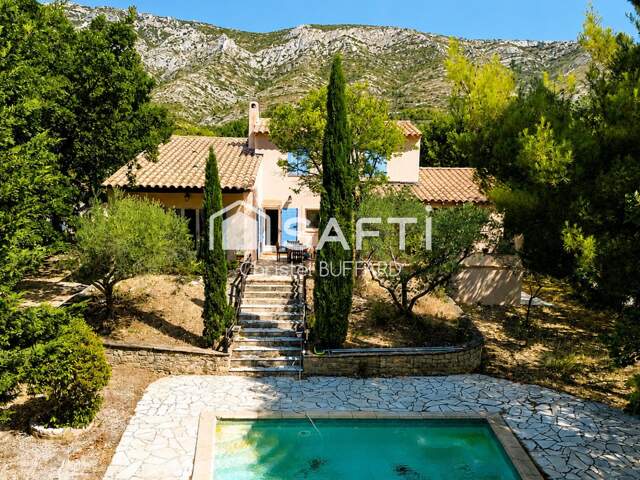 PUYLOUBIER  UNE MAISON FAMILIALE AU PIED DE LA SAINTE-VICTOIRE — photo du bien