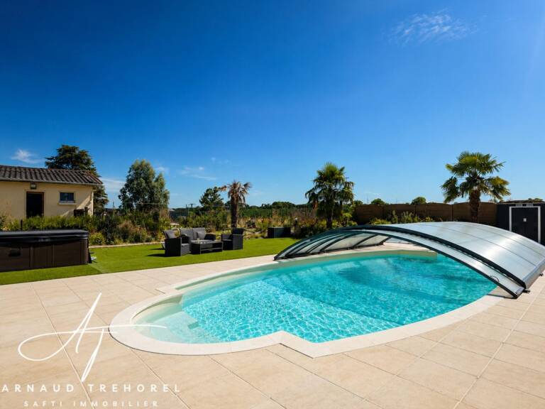 Maison 188 m²  4 chambres  Piscine  Dépendances — photo 1