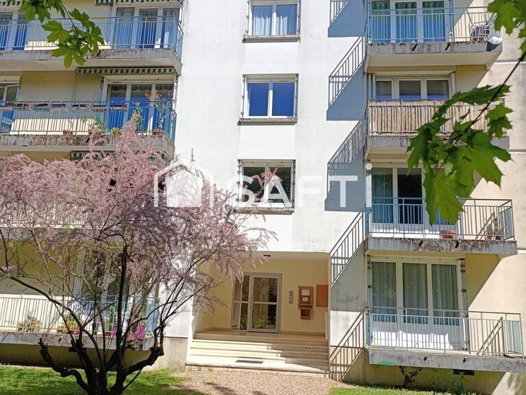 T2 avec cave, garage et place de parking — photo 1