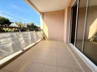 Saint Aygulf, appartement deux pièces 51m² centre-ville. — photo 2