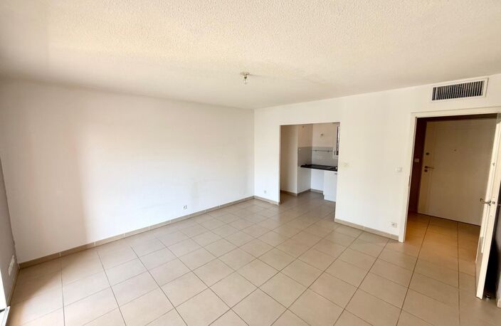 Saint Aygulf, appartement deux pièces 51m² centre-ville. — photo 3